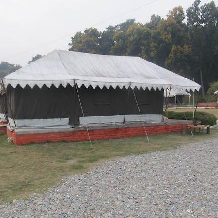 Derra Camp And Resort Jhājra Exterior photo